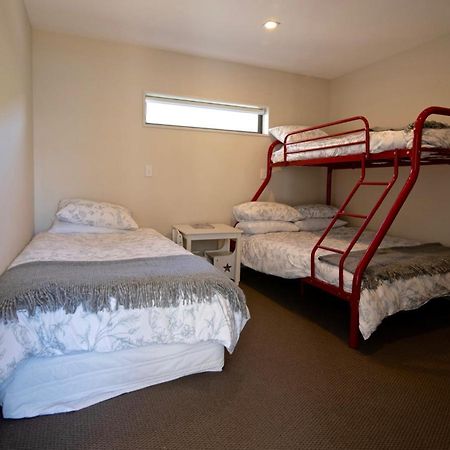 Kotare Point Paradise - Akaroa Holiday Home מראה חיצוני תמונה