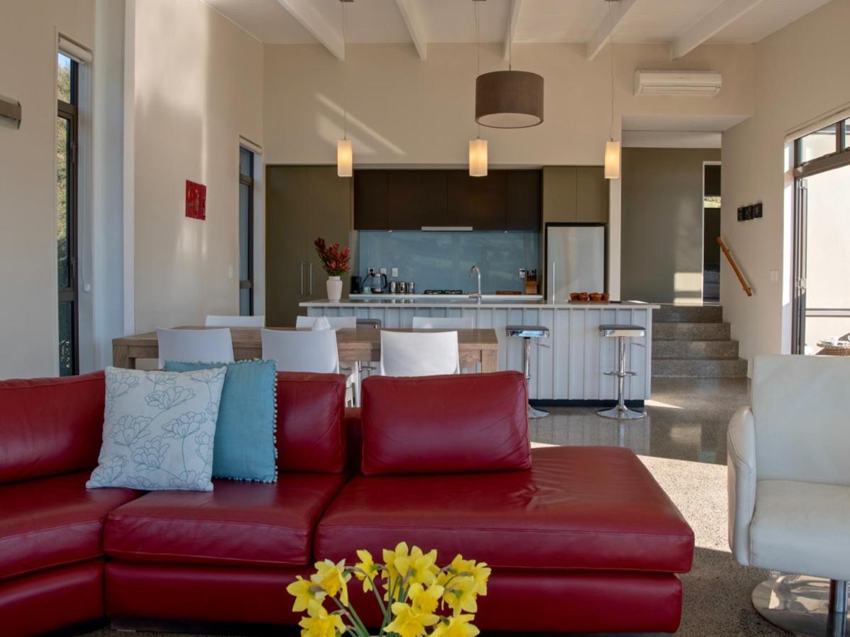 Kotare Point Paradise - Akaroa Holiday Home מראה חיצוני תמונה