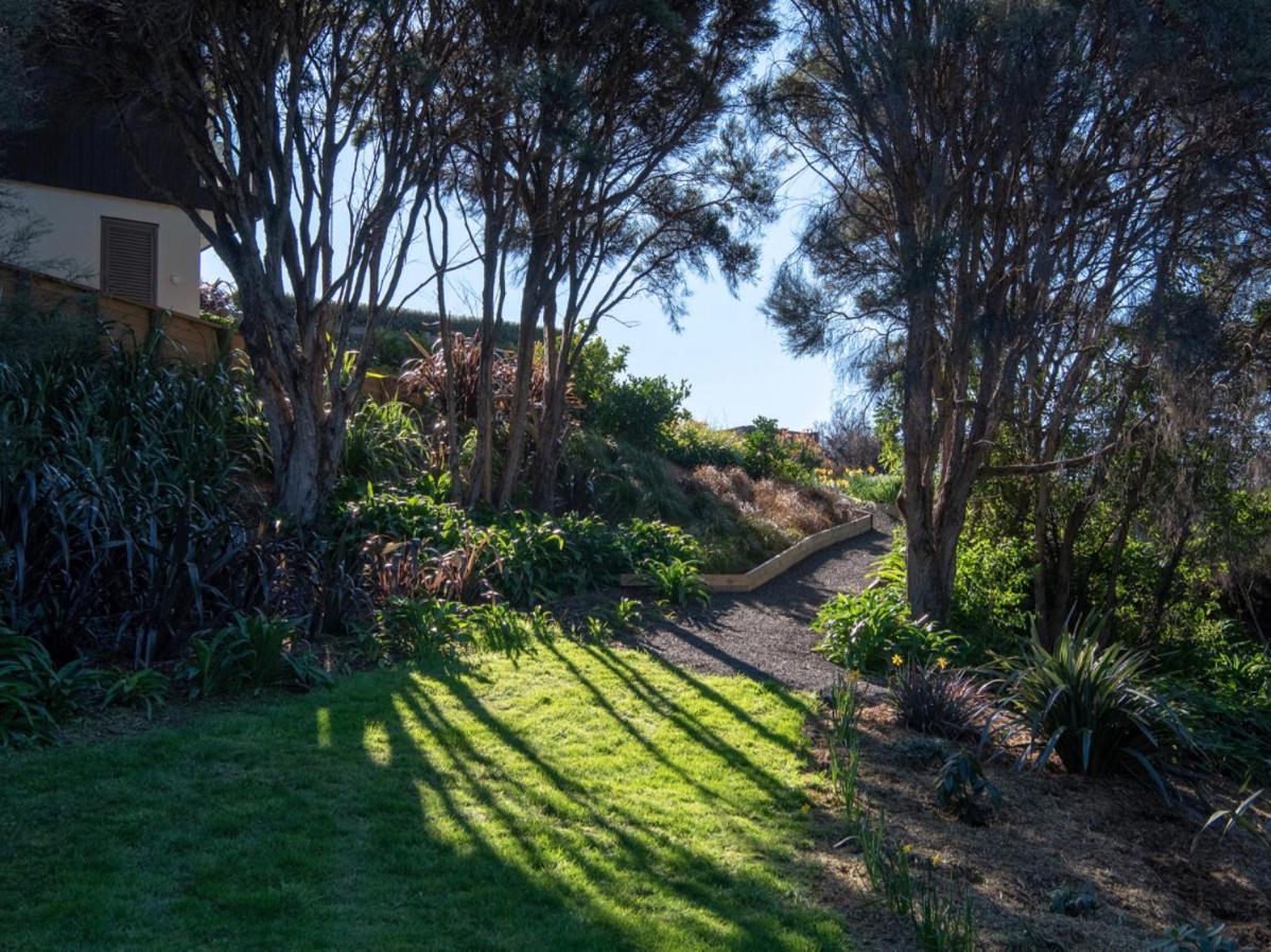 Kotare Point Paradise - Akaroa Holiday Home מראה חיצוני תמונה